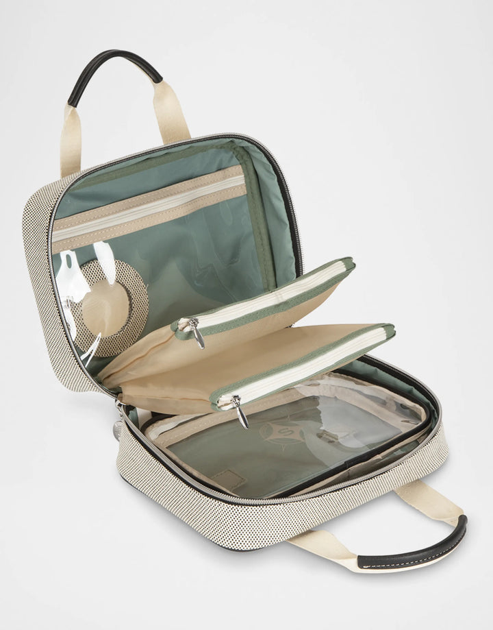 Stephanie Johnson Tropea Onyx ML Traveler