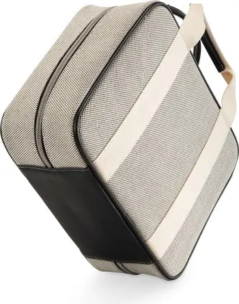 Stephanie Johnson Tropea Onyx Martha