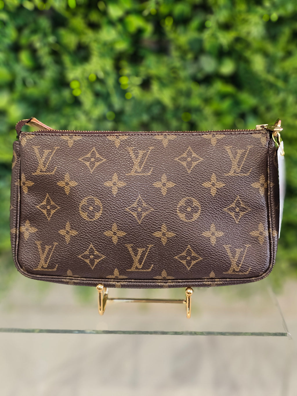 Louis Vuitton Pochette