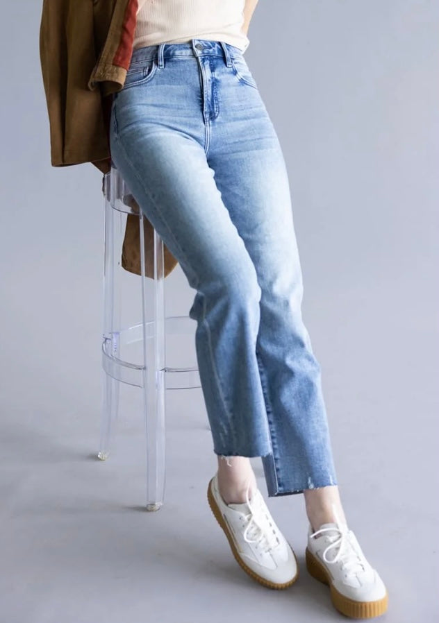 Hidden Tracey High Rise Cropped Straight Leg Jeans