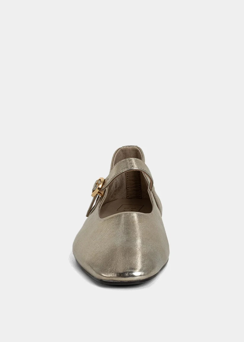 Shu Shop Annabelle Gold Flat