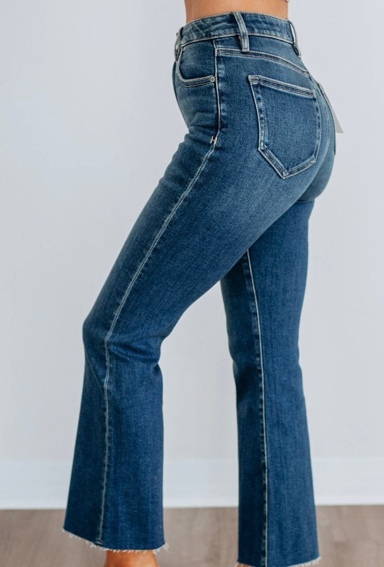 Hidden Happi Cropped Flare Jean