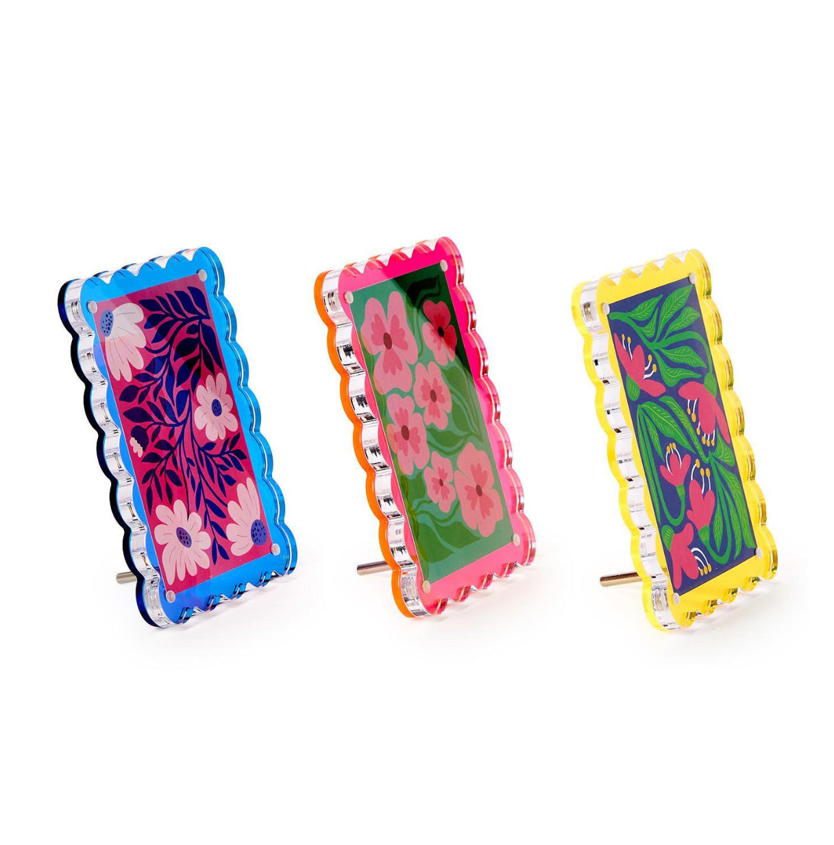 Twos Company 4x6 Acrylic Magnetic Scalloped Frame Set Of Three