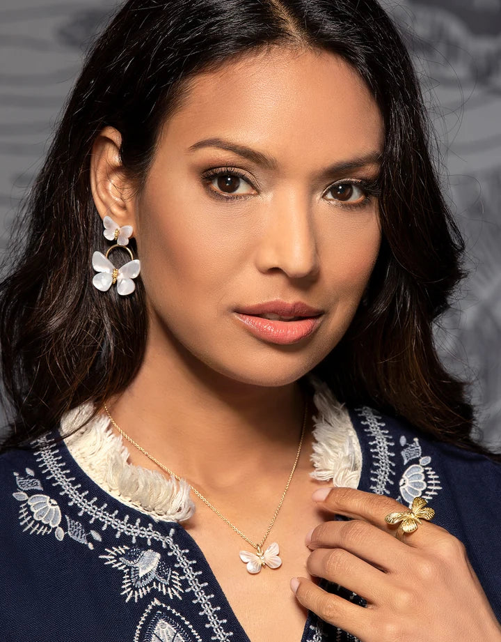 Spartina 449 Monarch Carved Necklace 17” Mother of Pearl