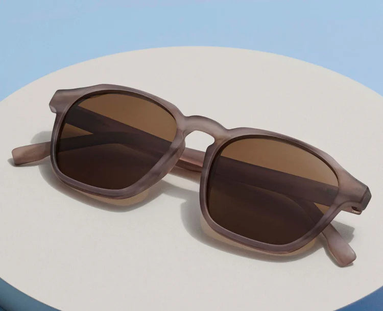 Peepers Sebastian Polarized Sunglasses Chai Horn