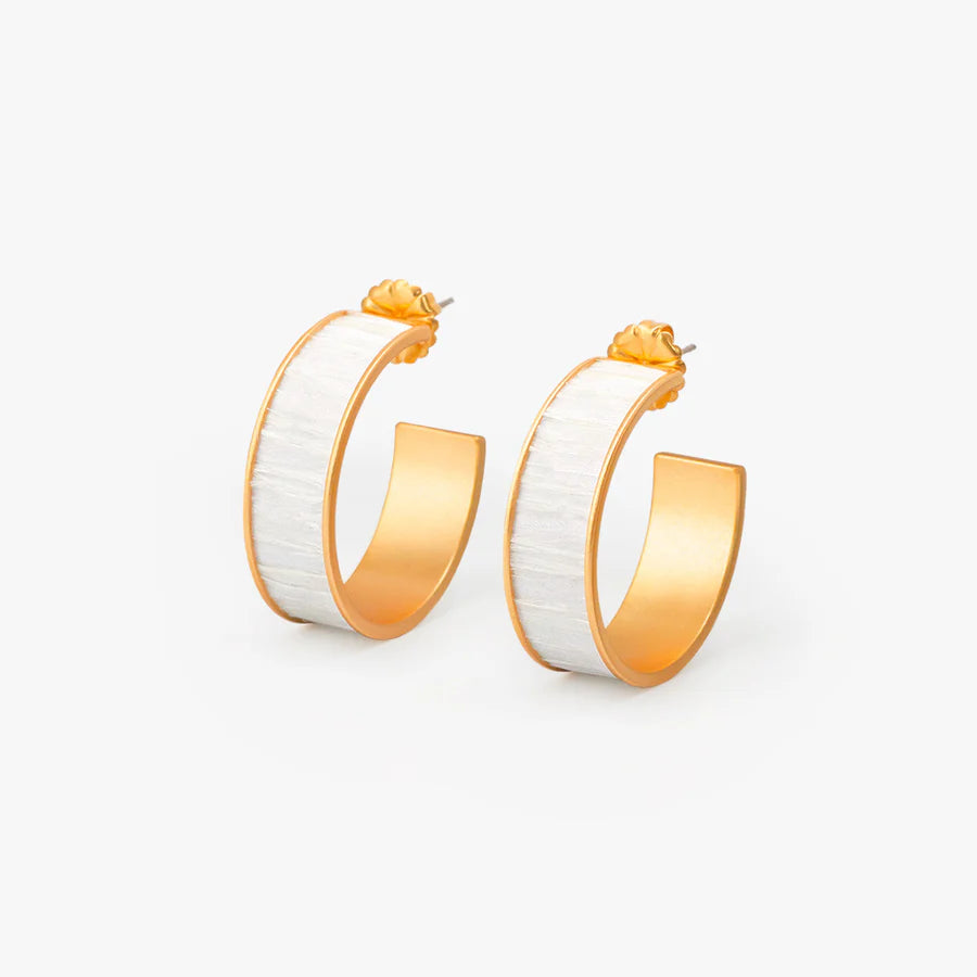 Brackish Wit Hoop Earing