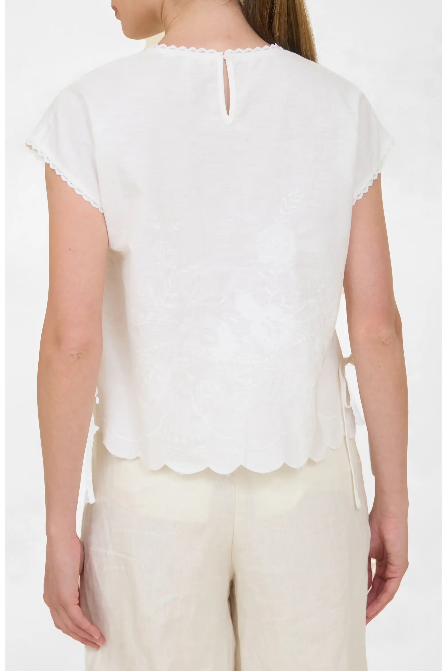 Zoe and Claire Linen White Embroidered Top