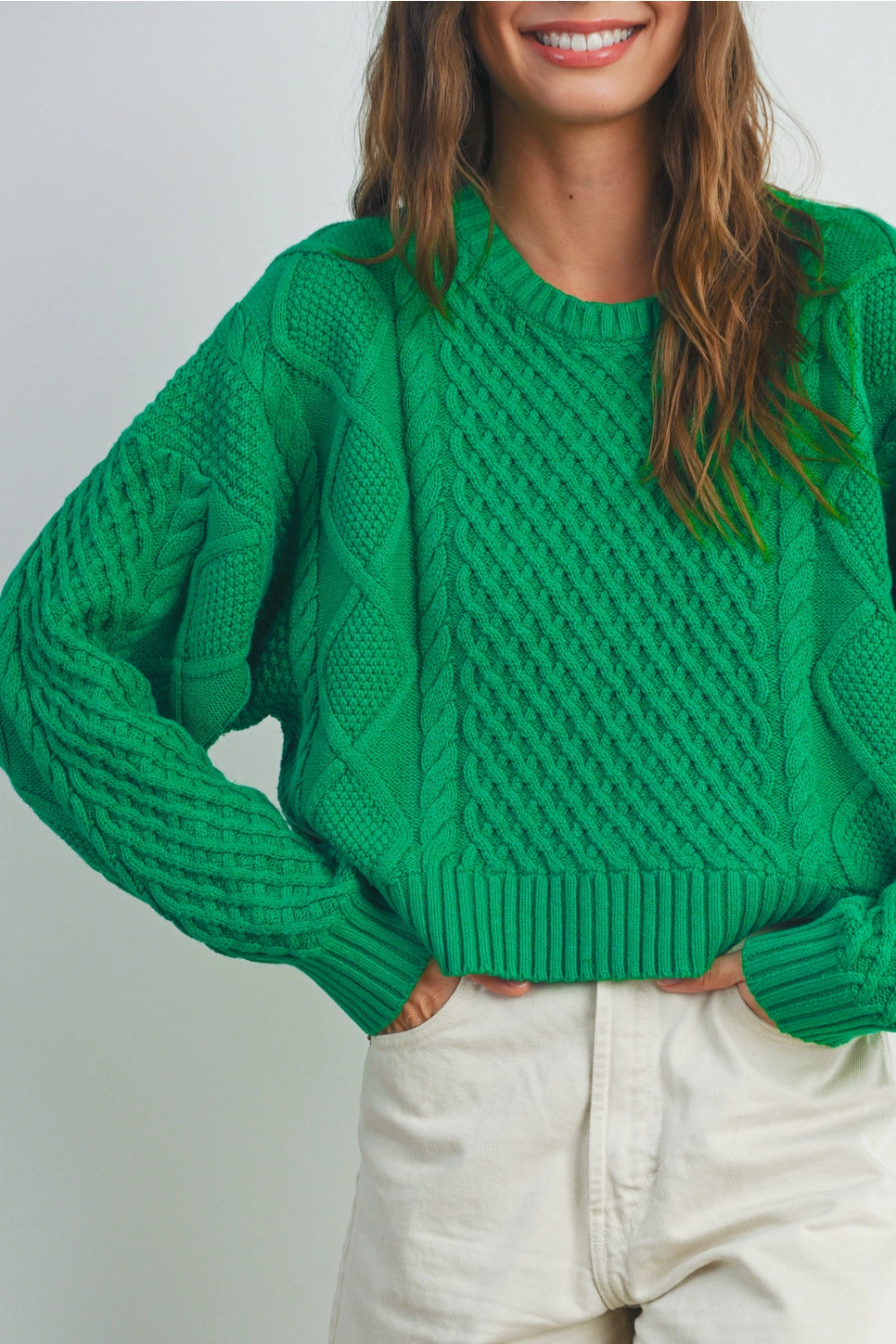 Cozy Cropped Cable Knit Sweater Green