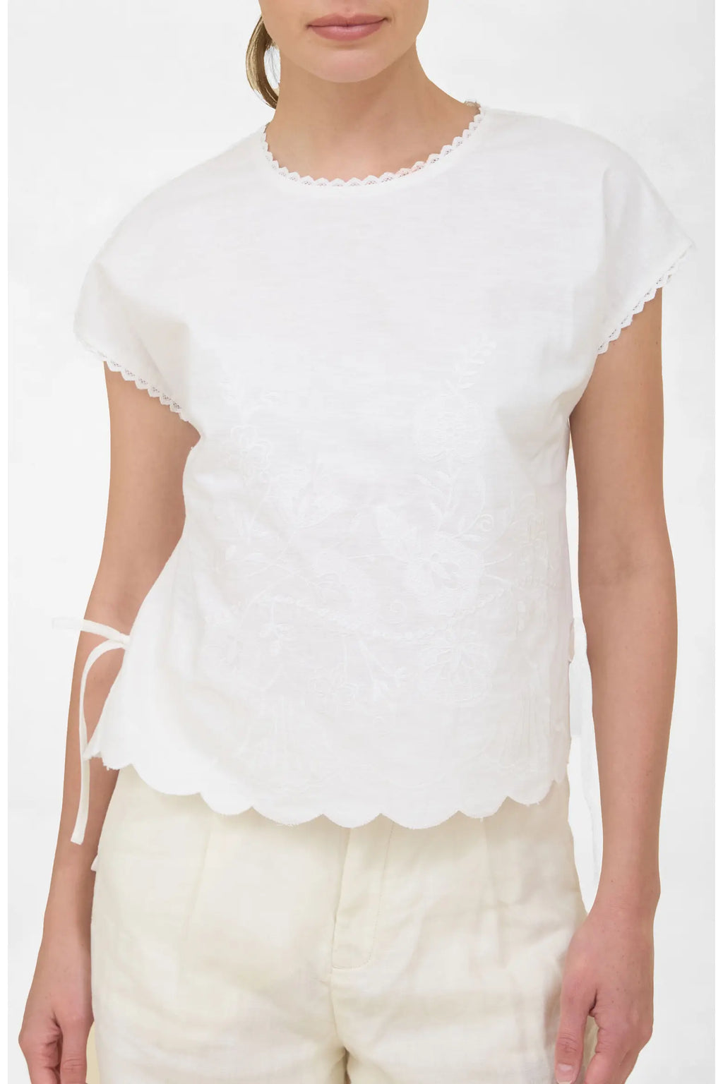 Zoe and Claire Linen White Embroidered Top