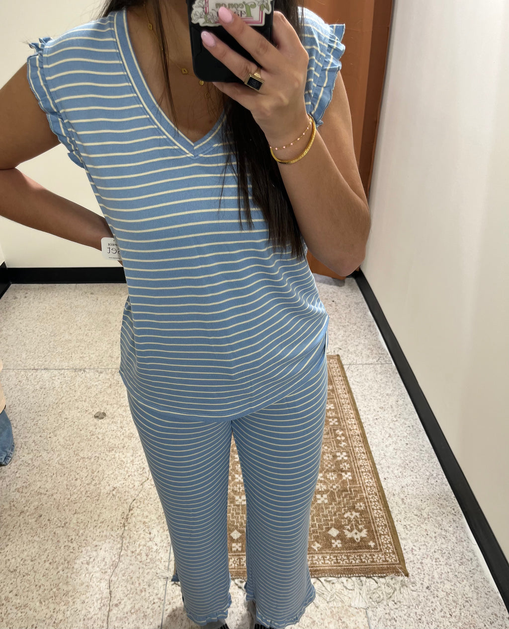 Softies Dream Ruffle V-Neck With Cropped Pant