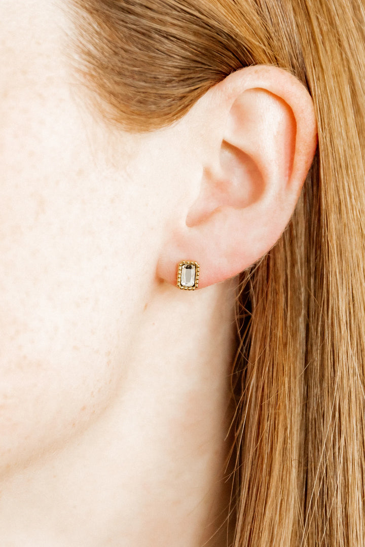 Linny & Co Screwback Stud Earring Madison Gold Clear